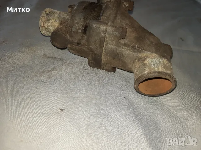 Корпус за термостат от Мерцедес W108 W111 Mercedes Benz W108 W111, снимка 2 - Части - 48727578