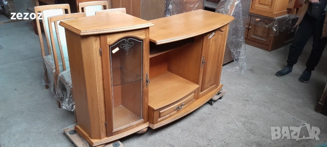 Шкаф с витринка №222