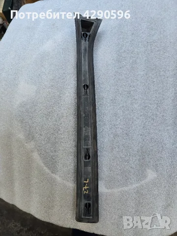 Лайсна лява  между врати за Opel Zafira B / Опел Зафира след 2005г. 13131954 / 13131953, снимка 2 - Части - 51736845