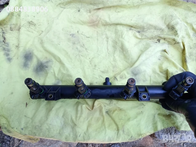 Горивна рейка с дюзите на нея за Citroen Xsara Picasso (N68) 1.8 16V (115 Hp) Ксара пикасо бензин., снимка 7 - Части - 47738820