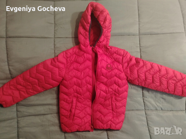 Уникално червено яке 150 см United colour's of Beneton Оригинално