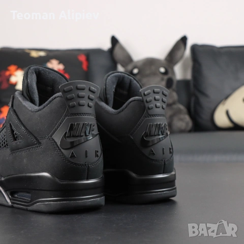 Обувки Air Jordan 4 Black Cat, Джордан 4 Блек Кет, снимка 5 - Други - 53399192