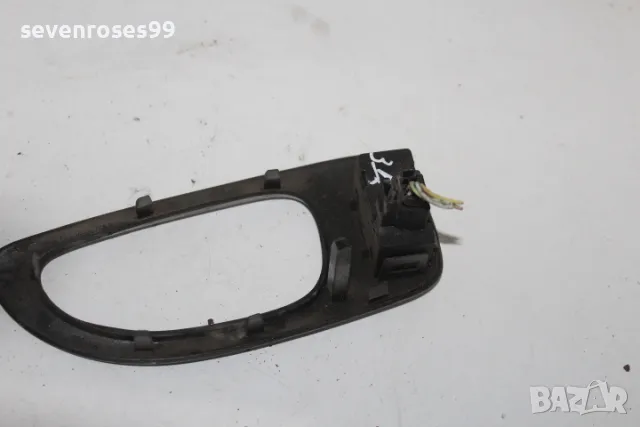 Бутон ел стъкло задно дясно Пежо 307 св комби 2002 1.6i Peugeot 307SW, снимка 3 - Части - 48252828