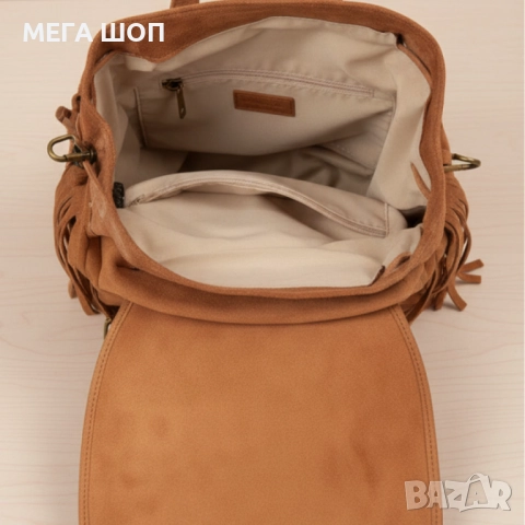 Велурена дамска раница с ресни и метални нитове – бохо стил и практичност, снимка 7 - Раници - 52643500