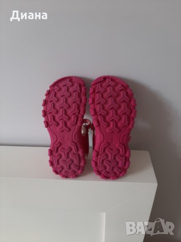 Цикламени сандали, стелка 18,5 см, снимка 4 - Детски сандали и чехли - 34564264