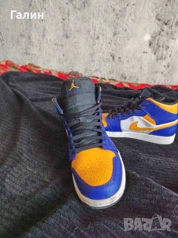 Джордан  Lakers, снимка 2 - Маратонки - 53799048