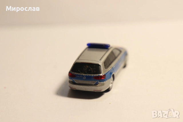 HERPA 1:87 H0 VW PASSAT POLICE ПОЛИЦИЯ КОЛИЧКА МОДЕЛ, снимка 5 - Колекции - 52967379