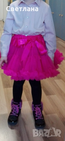 Пола 4-5 години, снимка 4 - Детски рокли и поли - 51943721