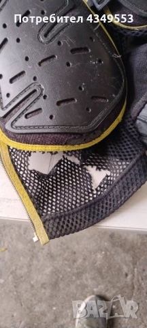 Продавам ризница и наколенки Ацербис , снимка 4 - Спортна екипировка - 52422807