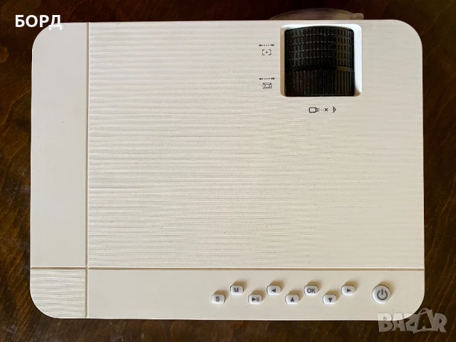 Проектор Vankyo leisure 470, снимка 2 - Плейъри, домашно кино, прожектори - 51287989