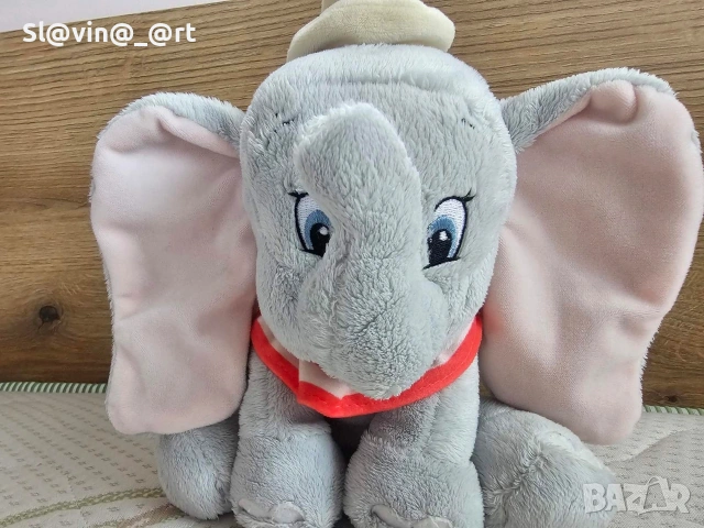 Слончето Дъмбо - Плюшена играчка , снимка 2 - Плюшени играчки - 53430484