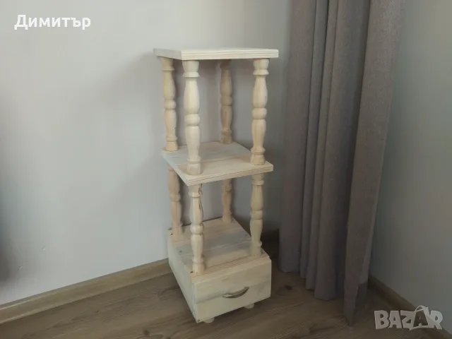 Ръчно изработена етажерка с чекмедже !!!