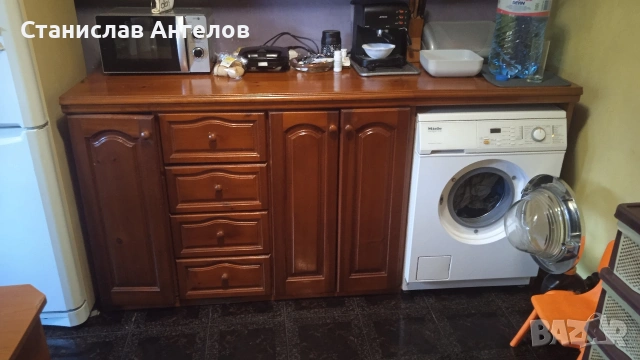 Продавам кухня от масивно дърво 