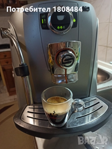 Кафе автомат Саеко работи с кафе на зърна и със смляно кафе, машината е много запазена , снимка 3 - Кафемашини - 51904262