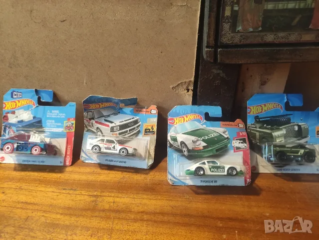 Лот 4 бр Hot Wheels колички нови