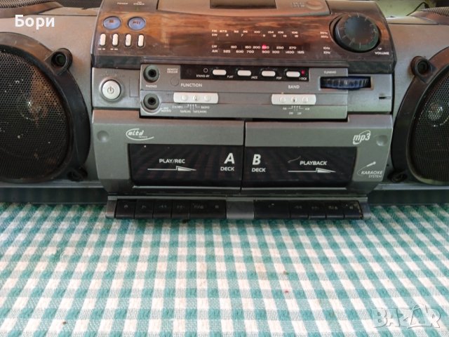 Касетофон/Радио/CD, снимка 8 - Радиокасетофони, транзистори - 41569787