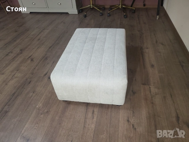 Светло сива табуретка от плат, снимка 3 - Дивани и мека мебел - 53868626