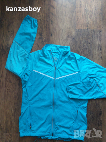 Nike Windfly Jacket - страхотна дамска ветровка , снимка 4 - Спортни екипи - 36358544