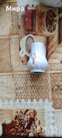 Български порцеланов сервиз от 24 части, снимка 12 - Антикварни и старинни предмети - 53839267