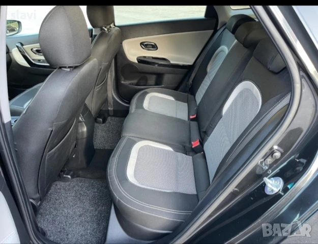 Kia Cee'd 1.6 CRDi 110к.с , снимка 15 - Автомобили и джипове - 51273590