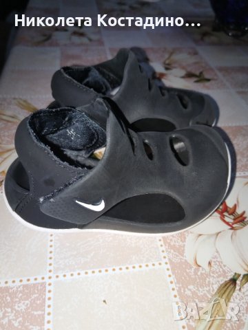 Сандали Nike 23.5 номер, снимка 2 - Детски сандали и чехли - 42012748