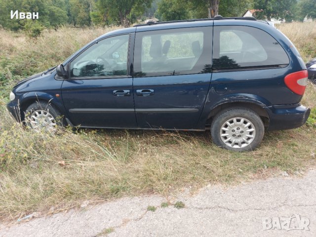 Chrysler Voyajer 2.5 crd 150кс на части, снимка 2 - Автомобили и джипове - 34177558