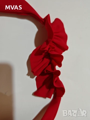 Нов дамски червен бански долнище с волани S M размер, снимка 3 - Бански костюми - 50665741