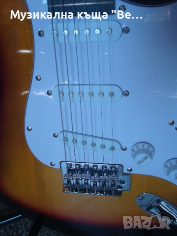 Електрическа китара, снимка 8 - Китари - 42000392