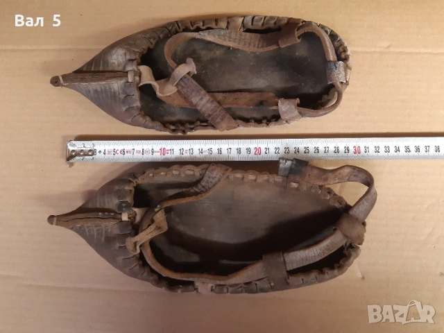 Стари автентични цървули , носия, снимка 2 - Антикварни и старинни предмети - 53177175