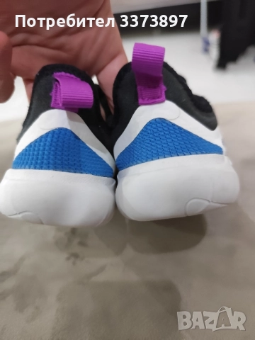 Детски маратонки Nike, снимка 3 - Детски маратонки - 52448213