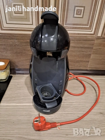 Кафемашина Dolce gusto, снимка 3 - Кафемашини - 53578717