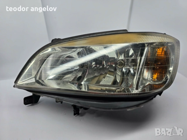 комплект фарове за опел зафира А 