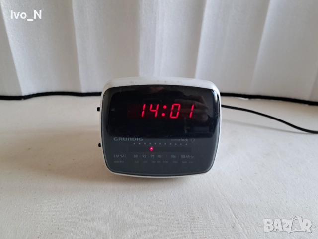 Радио часовник Grundig Sonoclock 170.