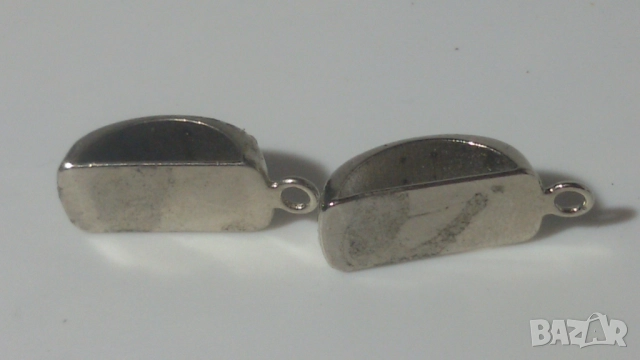 Две обици с 18 камъчета всяка, заоблени, снимка 4 - Обеци - 51509834