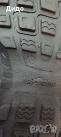 Водоустойчиви Туристически обувки Quechua 33 и 37 номер, снимка 10 - Детски маратонки - 50321800