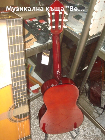 Класическа китара Valencia, Размер 1/2, снимка 8 - Китари - 39708290
