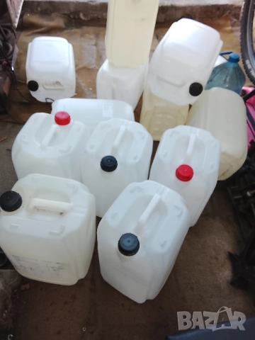 пластмасови туби, снимка 2 - Бидони, бурета и бъчви - 52370696