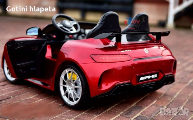 Акумулаторен джип двуместен Mercedes GT R Licensed 2X12V ,MP4, с меки гуми, снимка 13 - Детски велосипеди, триколки и коли - 34367828