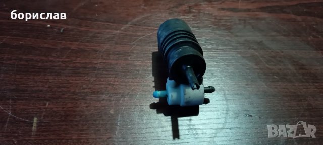 Помпичка миячно за голф 4 , снимка 2 - Части - 42145777