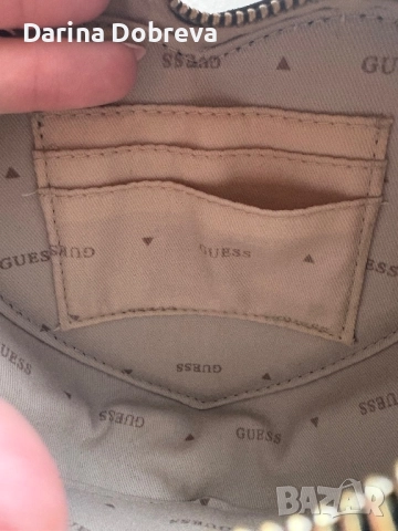 Дамска чанта Guess Rianne, снимка 8 - Чанти - 52319654