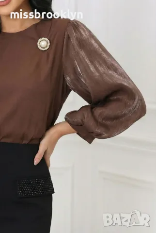 Блуза “Brown Royal Chic” – кафява блуза с ефектни прозрачни ръкави и брошка арт.5076, снимка 2 - Блузи с дълъг ръкав и пуловери - 55821567