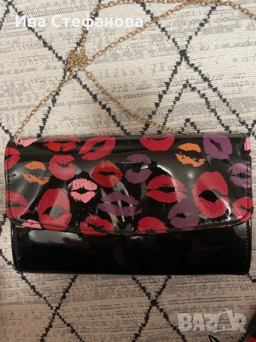 Уникална лачена чанта клъч целувки с устни , снимка 3 - Чанти - 35832933