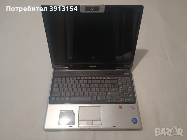 Продавам лаптоп Asus.
