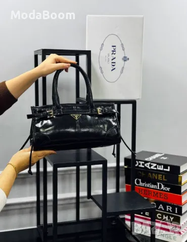 Prad🅰️ дамски чанти Различни цветове , снимка 7 - Чанти - 48588415