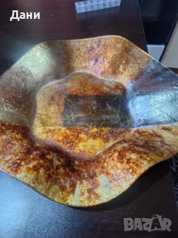 Голям извит стъклен поднос 38 см диаметър