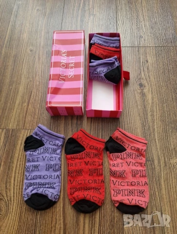 Страхотни дамски къси чорапи VICTORIA SECRET и MOSCHINO,  един размер. 6бр в кутия , ароматизирани