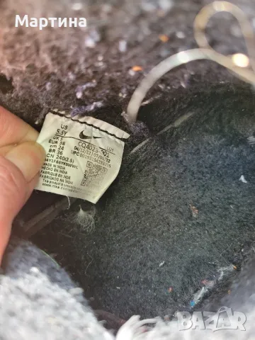 Оригинални маратонки Nike, снимка 5 - Маратонки - 48763626