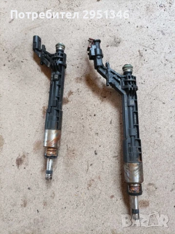 + горивен инжектор audi S5 F5 0261500268