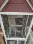 Къщичка за птици с 2 врати, долно чекмедже и гнездилка, снимка 3