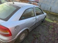 НА ЧАСТИ opel ASTRA G  1.4i 88кс ГАЗ клима БЕНЗИН само на части колата пали и върви може и цяла за 3, снимка 11